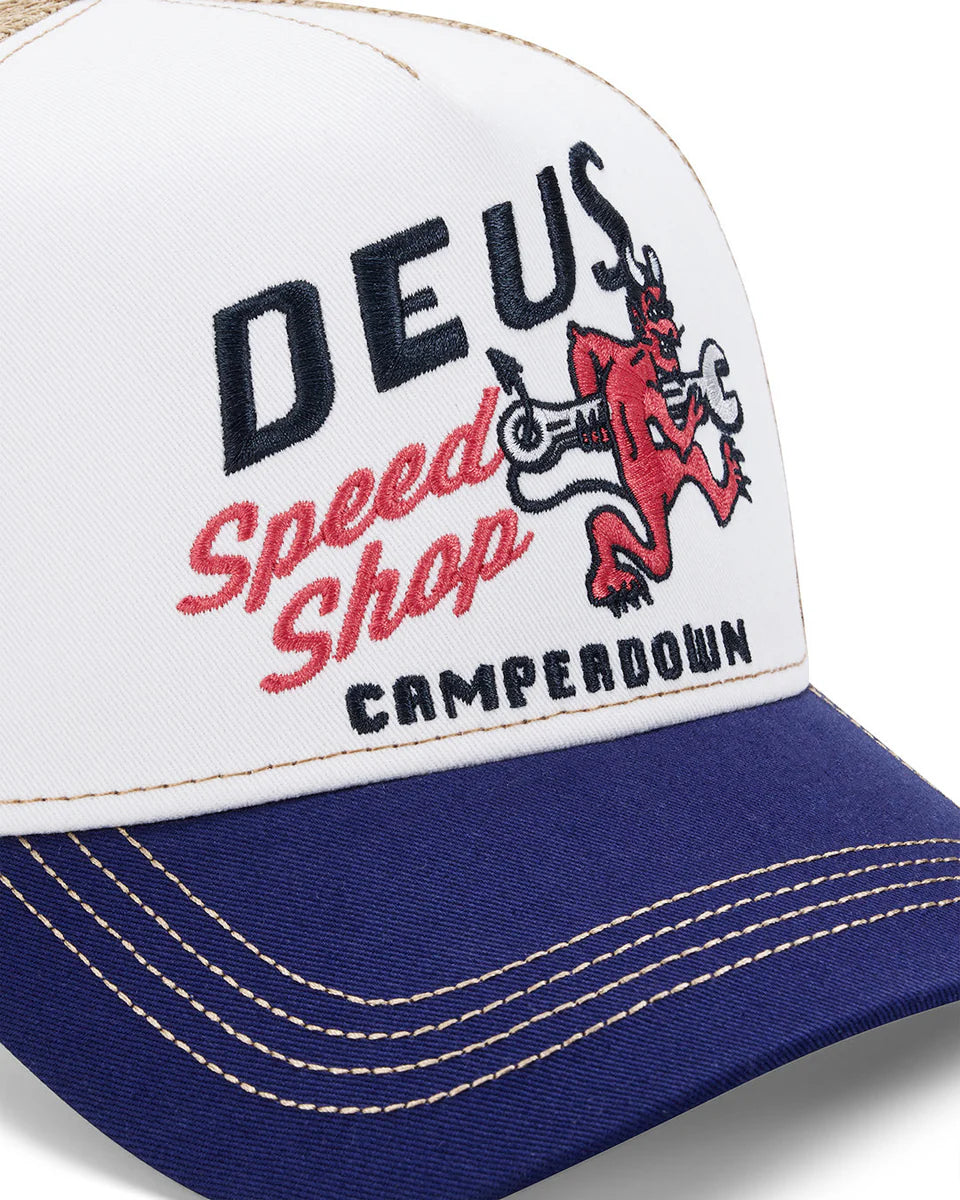 DEUS DOGLEG TRUCKER CAP