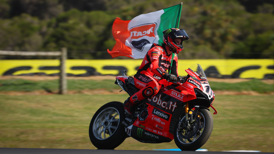 Ducati Corse merchandise at WorldSBK Store: the red passion is here